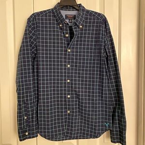 Men’s athletic fit American Eagle button down